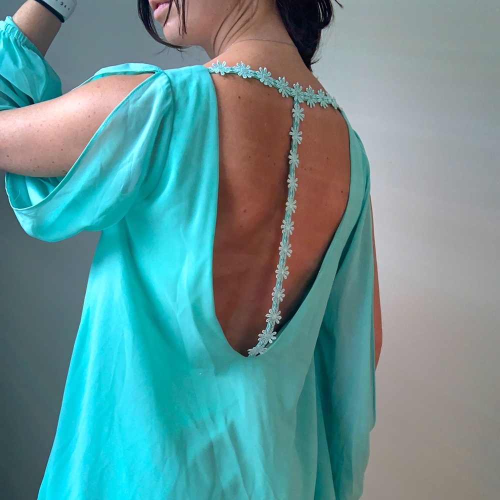 Flowy Mini Dress with Flower Detailing Size XS